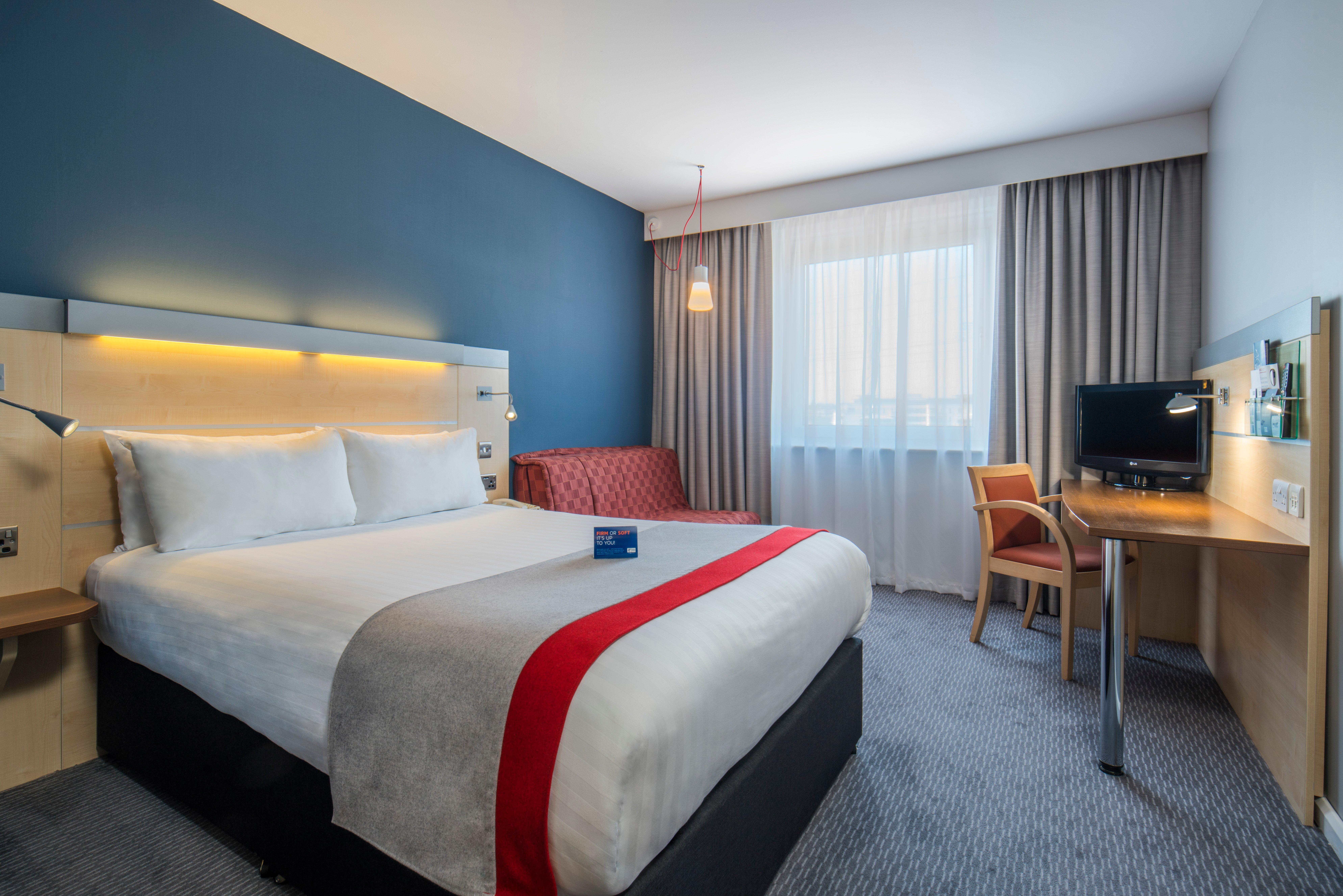 Holiday Inn Express Leicester City By Ihg Exterior photo
