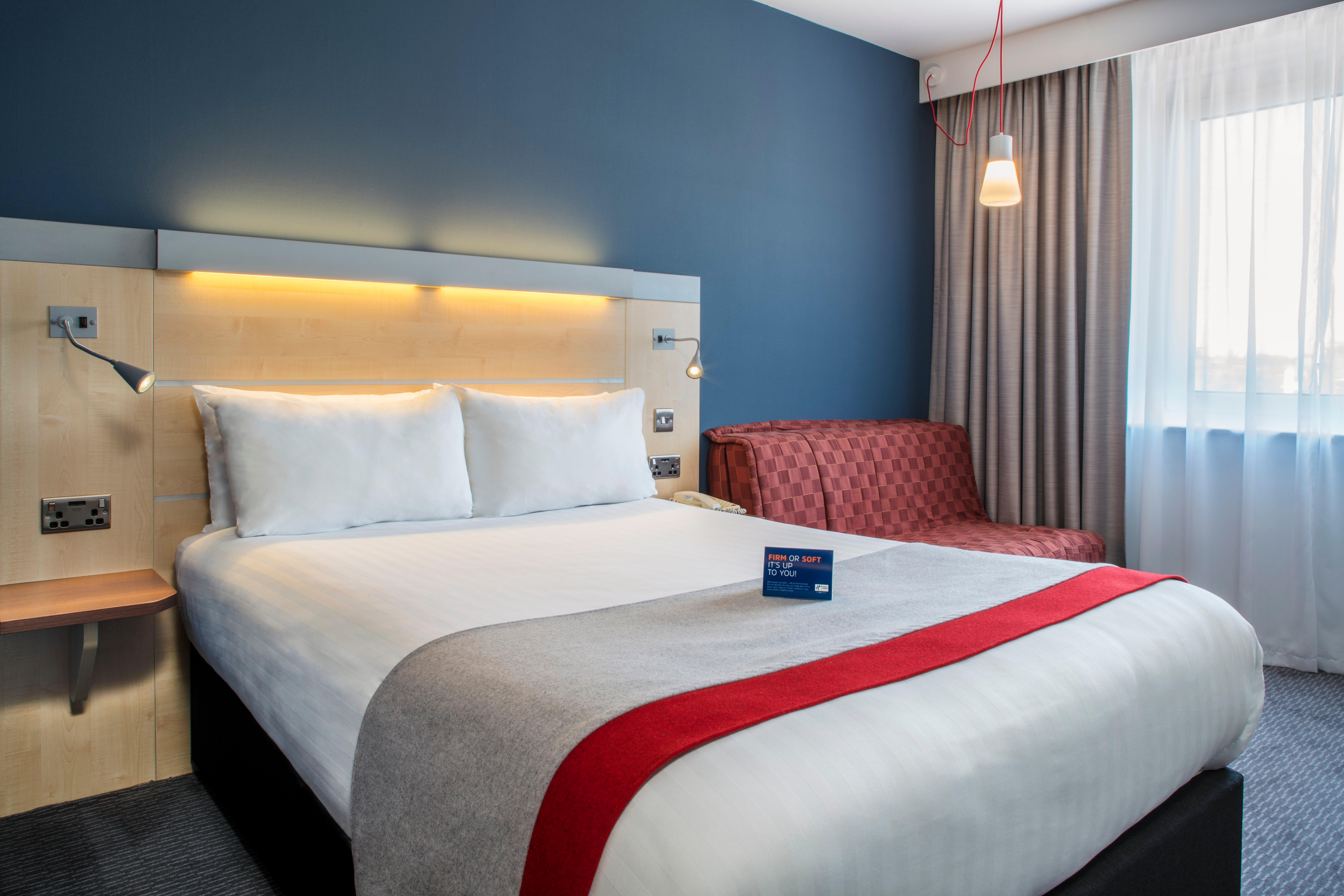Holiday Inn Express Leicester City By Ihg Exterior photo