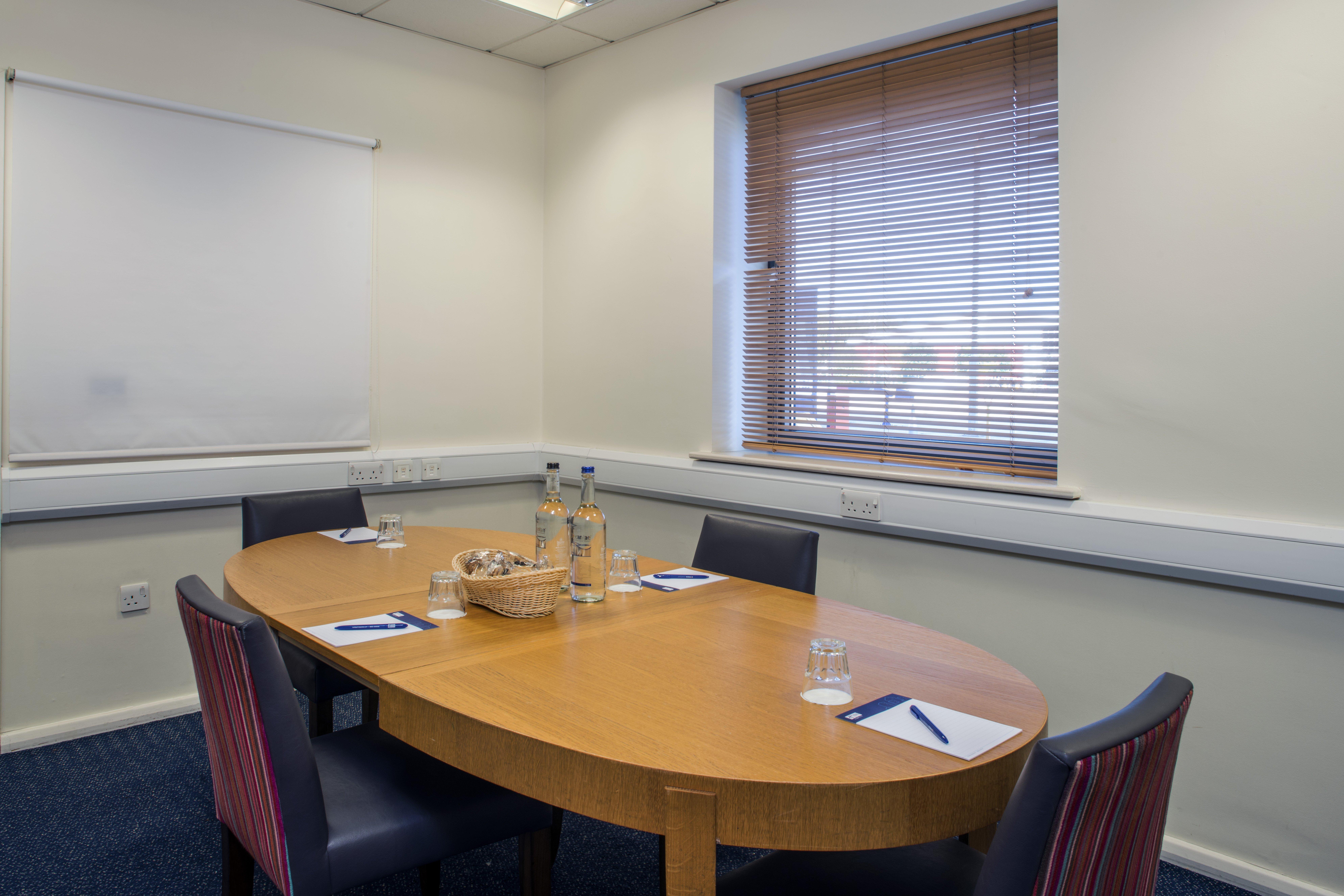 Holiday Inn Express Leicester City By Ihg Exterior photo