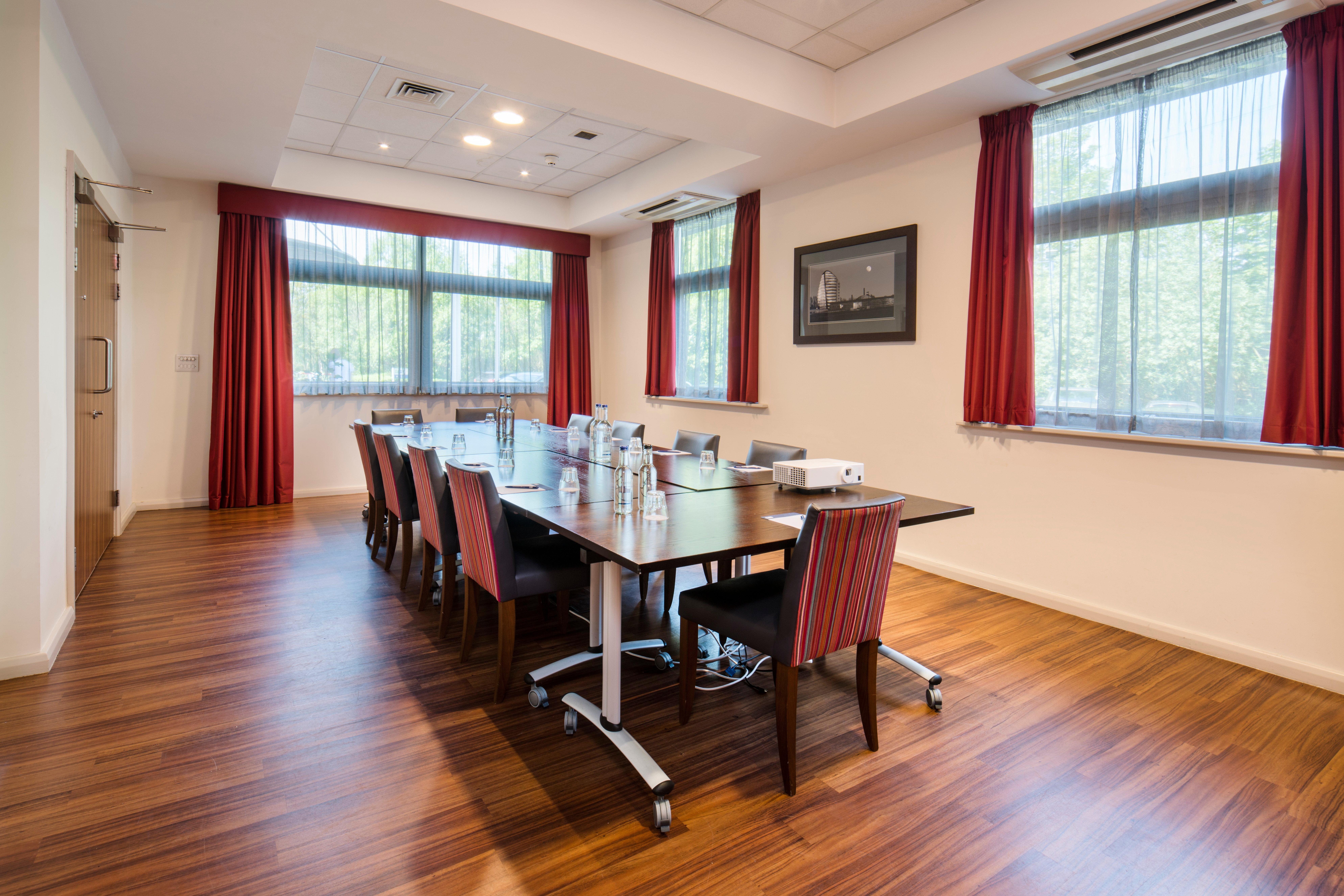 Holiday Inn Express Leicester City By Ihg Exterior photo