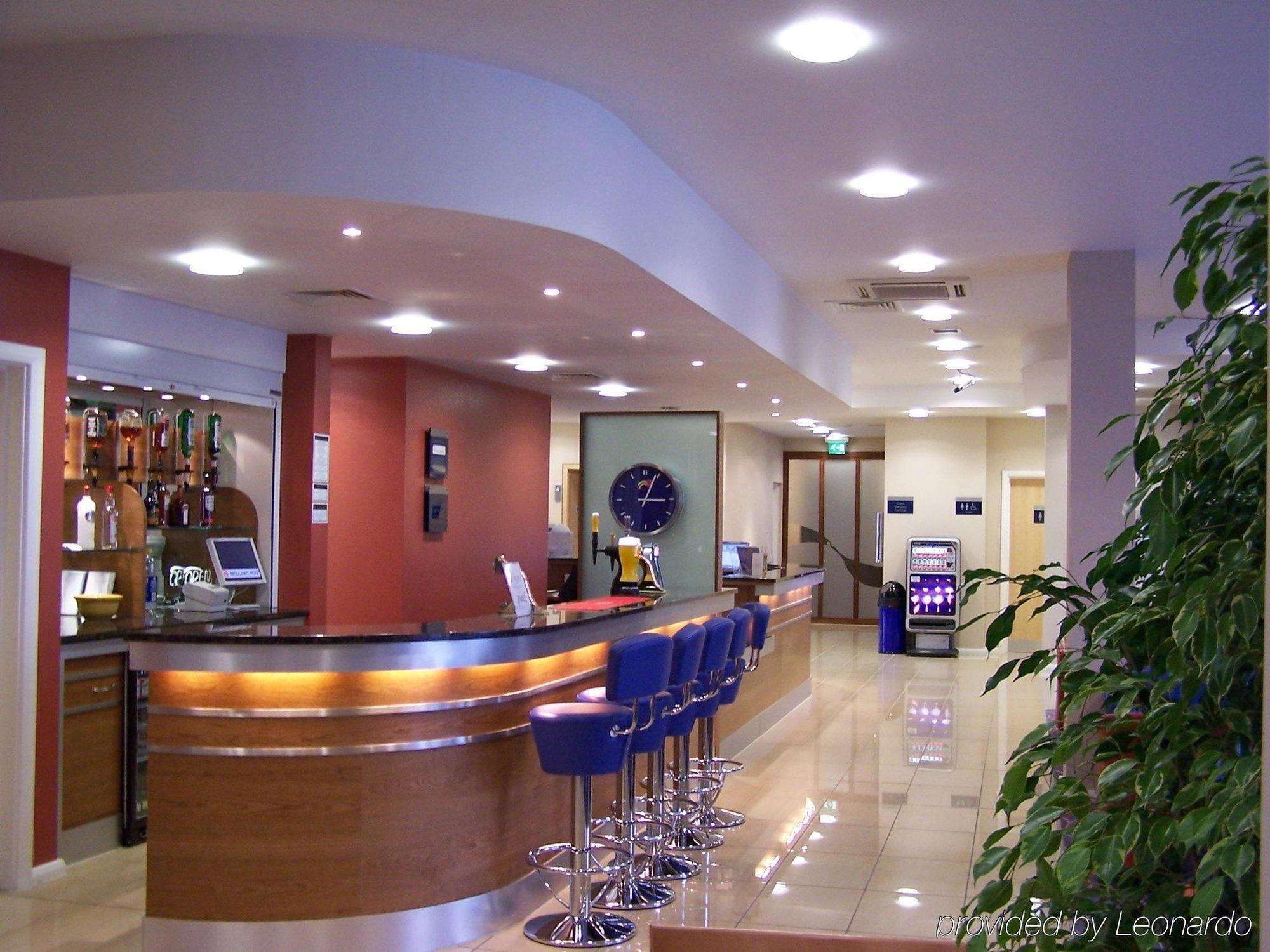 Holiday Inn Express Leicester City By Ihg Exterior photo